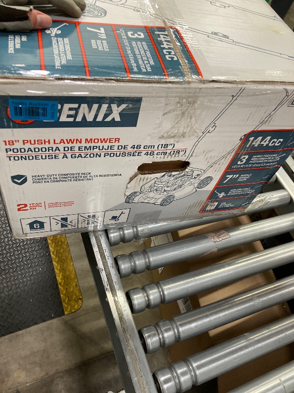 Photo 1 of ***MAYBE PARTS ONLY***
SENIX Gas Lawn mower, 18in Cutting Blade / 19in Cutting Deck, 144cc 4-Cycle Engine Push Mower with Side Discharge
