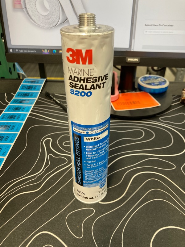 Photo 2 of 3M 7000000623 Marine Adhesive Sealant - 10 oz., White 10 Fl Oz (Pack of 1)