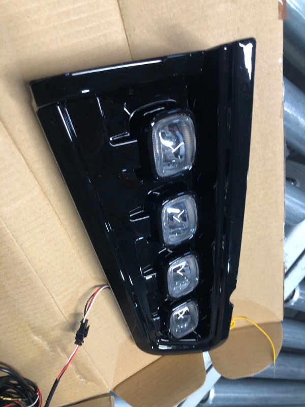 Photo 5 of Lower Bumper Fog Lights for Ford Bronco Accessories 2021 2022 2/4-Door Fog Bumper Lamps Pod Lights Off-Road