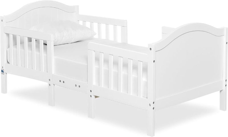 Photo 1 of ***NONREFUNDABLE - NOT FUNCTIONAL - FOR PARTS ONLY - SEE COMMENTS***
Dream On Me Portland 3 In 1 Convertible Toddler Bed in White, Greenguard Gold Certified, JPMA Certified, Low To Floor Design, Non-Toxic Finish, Pinewood