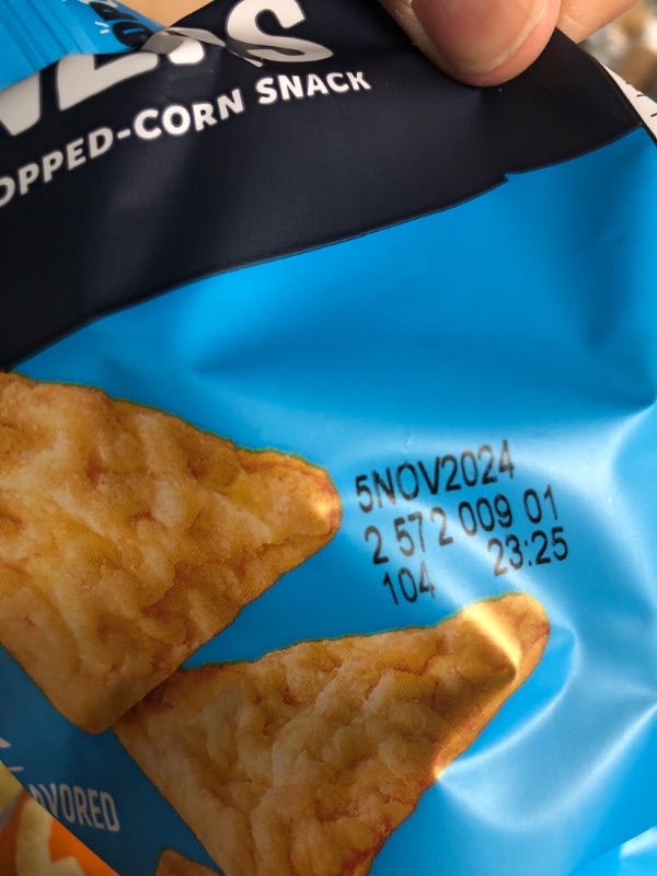 Photo 1 of EXP DATES VARY SEE PHOTOS Frito Lay White Cheddar Snacks Favorites Variety Pack (Pack of 36)