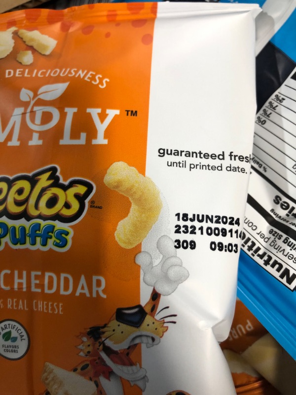 Photo 1 of EXP DATES VARY SEE PHOTOS Frito Lay White Cheddar Snacks Favorites Variety Pack (Pack of 36)