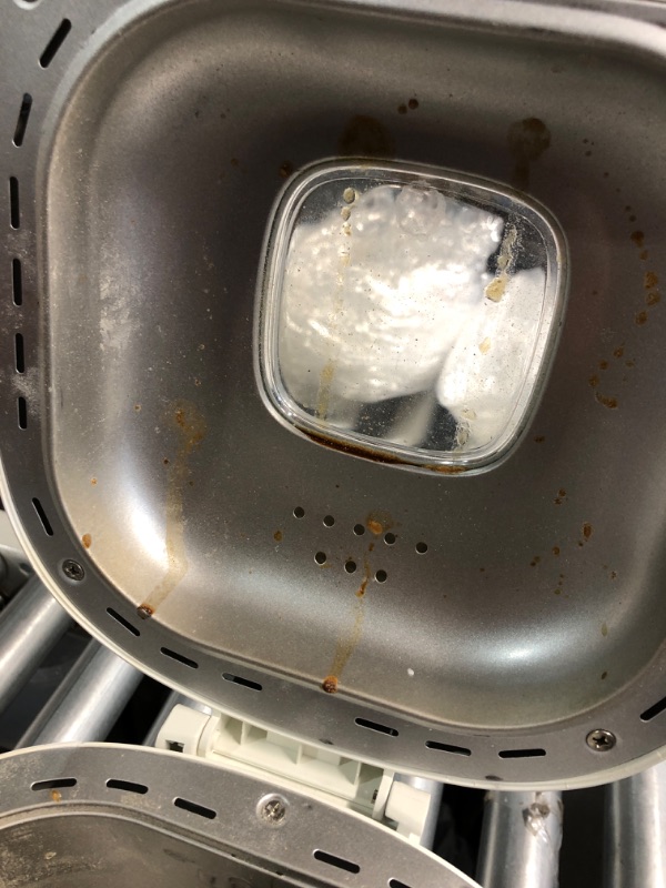 Photo 5 of **SIGNS OF HEAVY USE (SEE PHOTOS FOR REFERENCE)**
Amazon Basics 2 Pound Non-Stick Bread Making Machine, White