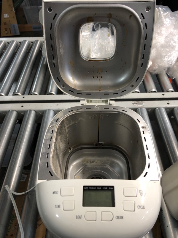 Photo 3 of **SIGNS OF HEAVY USE (SEE PHOTOS FOR REFERENCE)**
Amazon Basics 2 Pound Non-Stick Bread Making Machine, White