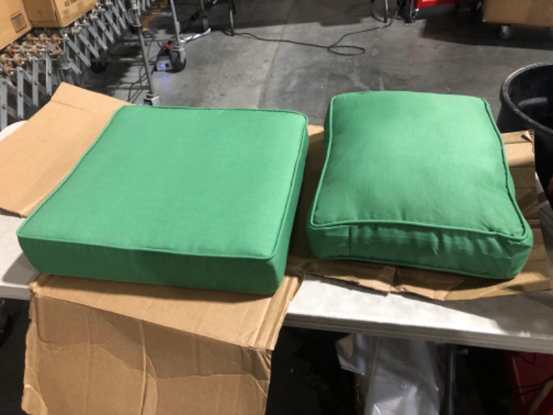 Photo 1 of ***USED***
Seat Cushions, 2 Pack, x1 24" x 20" Cushion, x1 24" Square Cushion, Green Color