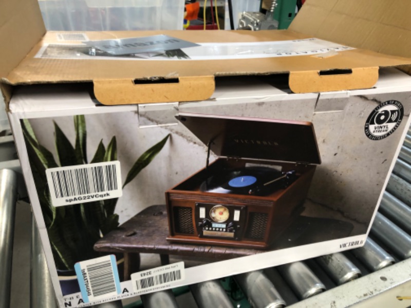 Photo 4 of Innovative Technology Victrola Navigator 8-in-1 Classic Bluetooth Record Player with USB Encoding