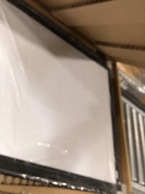 Photo 1 of Stand White Board - 40x28