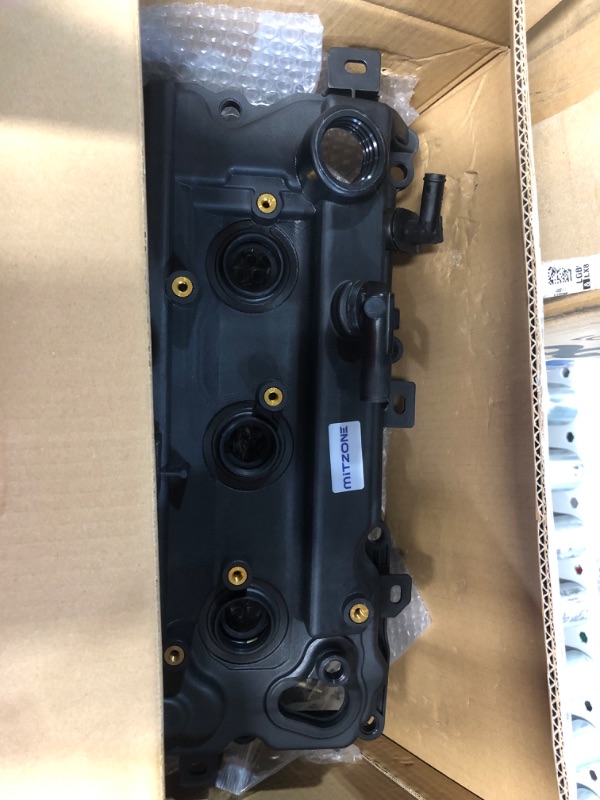 Photo 2 of MITZONE Engine Valve Cover Kit Left & Right with Gasket & Bolts Compatible with 2009-2014 Nissan Murano Quest 3.5L Replace# 13264-JP01A 13264-JP01B