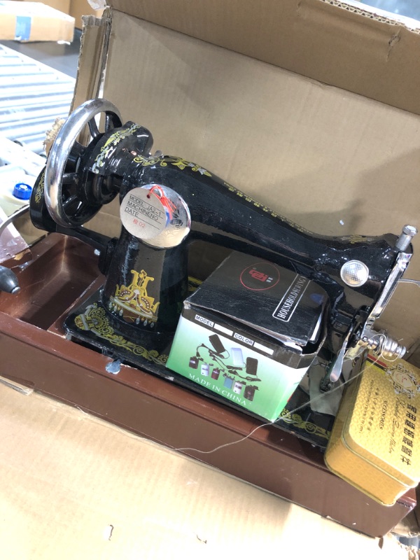 Photo 3 of *PARTS ONLY|NON REFUNDABLE MAJOR DAMAGE. 
Colouredpeas Hand sewing machine, Sewing Machine Manual,Hand Crank Sewing Machine with crank handle Manual Mending For Bags/Clothes/Quilts/Coats/Trousers