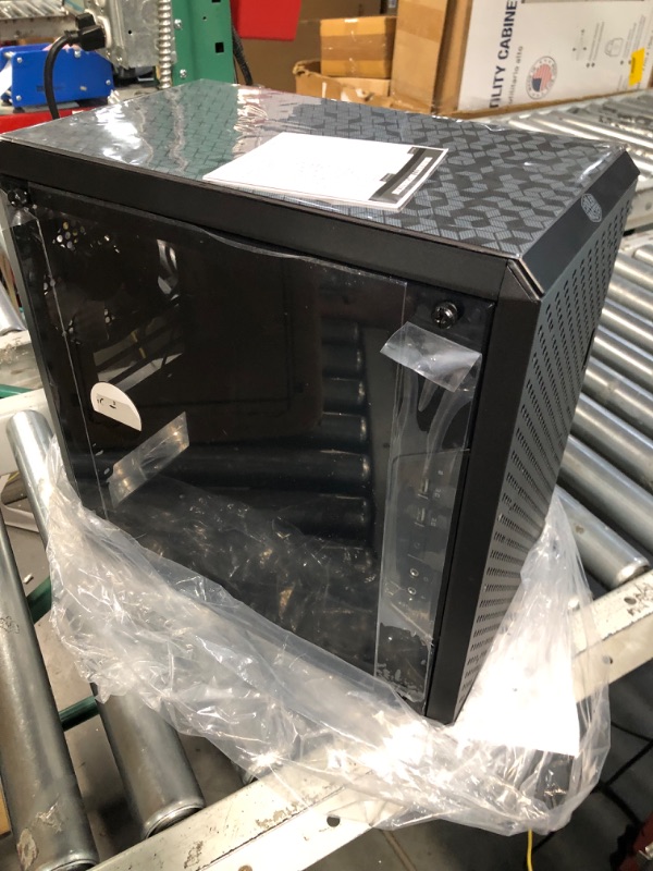 Photo 2 of Cooler Master MasterBox Q300L Micro-ATX Tower with Magnetic Design Dust Filter, Transparent Acrylic Side Panel, Adjustable I/O
