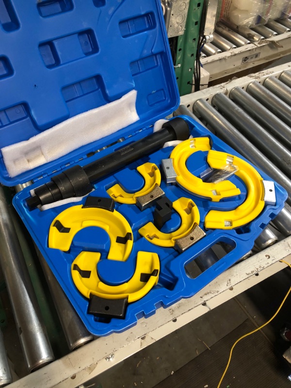 Photo 1 of VEVOR Strut Spring Compressor Set, Macpherson Strut Spring Compressor Kit, Interchangeable Fork Strut Coil Extractor Remover Tool