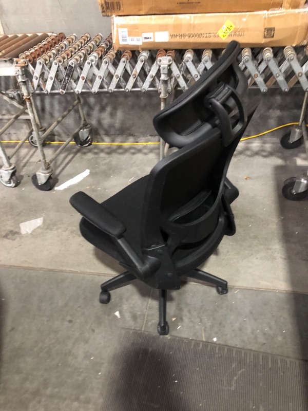 Photo 4 of ***NONREFUNDABLE - NOT FUNCTIONAL - FOR PARTS ONLY - SEE COMMENTS***
KERDOM Ergonomic Office Chair, Breathable Mesh - Black 9060H