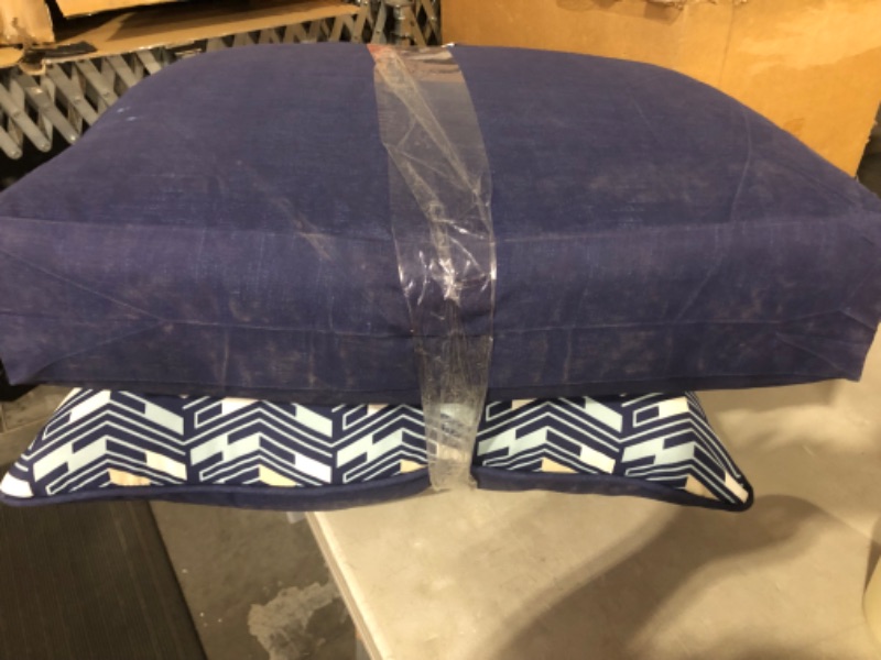 Photo 8 of ***DIRTY***
Style Selections 24-in x 24-in 2-Piece Blue Chevron Deep Seat Patio Chair Cushion