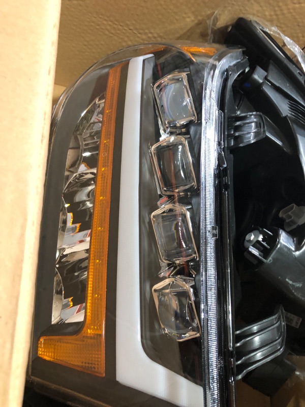 Photo 1 of **MINOR DAMAGE CRACKED STILL SEEMS FUNCTIONAL SEE PHOTO**
Alpha Owls 7180116 Quad-Pro Series Full LED Projector Headlights
