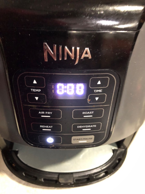 Photo 6 of ***HEAVILY USED AND DIRTY - COVERED IN GREASE - POWERS ON - UNABLE TO TEST FURTHER - SEE PICTURES***
Ninja 4 Quart Air Fryer with Reheat & Dehydrate, Black, Silver, AF100WM