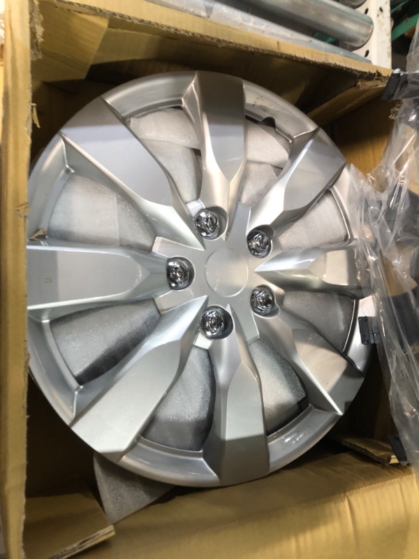 Photo 3 of BDK Auto KT-1042-16: Hub Cap/Silver 16"