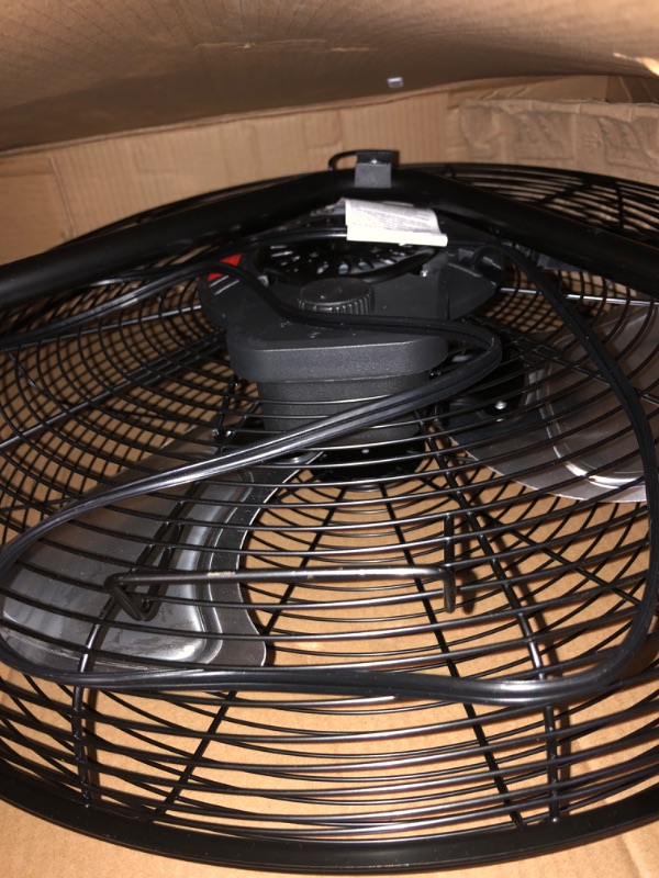 Photo 3 of Floor Fan Hv 20"