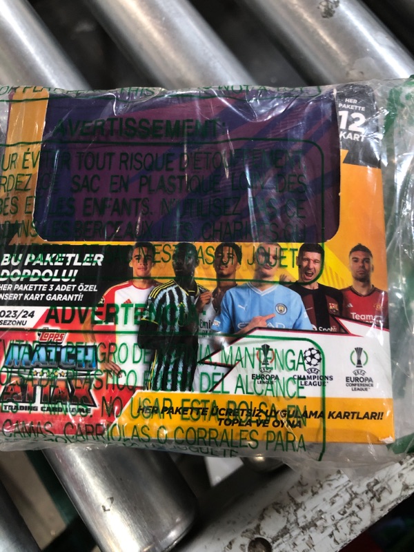 Photo 1 of Topps Match Attax 23/24 Complete Box (24 Packs / 288 Cards)