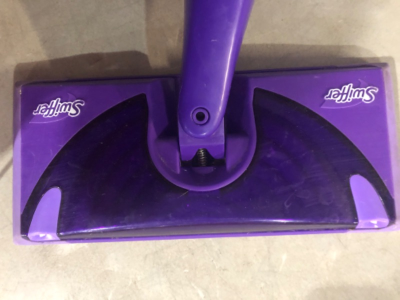 Photo 8 of ***USED*DIRTY*NO PADS OR CLEANER***
Swiffer WetJet Hardwood and Floor Spray Mop Cleaner Starter Kit, Includes: 1 Power Mop, 10 Pads, Cleaning Solution, Batteries