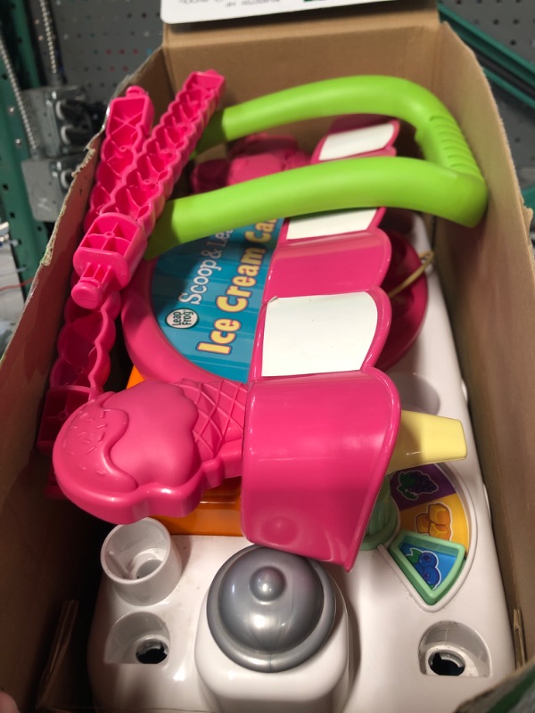 Photo 3 of *MISSING ALL ACCESSORIES**
LeapFrog Scoop and Learn Ice Cream Cart