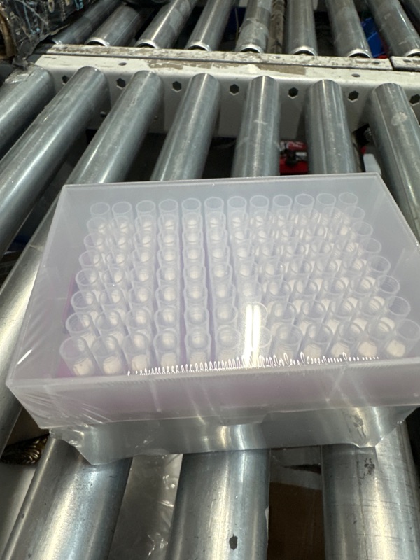 Photo 1 of Sterile Pipette Tips, Filtered, DNAse and RNAse Free, Autoclavable - 1000 µl (10 Racks, 960 Tips)