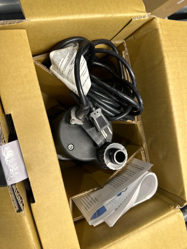 Photo 4 of ***USED - LIKELY MISSING PARTS - UNABLE TO VERIFY FUNCTIONALITY***
Star SPCP02 1/3 HP Automatic ON/OFF Swimming Pool Cover Pump, 25' Power Cord, 2400 GPH Fast Water Removal