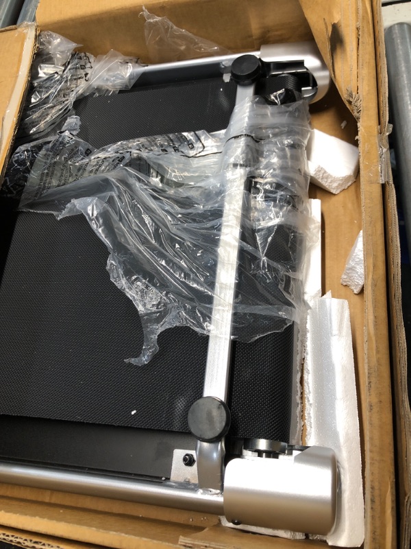 Photo 1 of ****NON REFUNDABLE NO RETURNS SOLD AS IS***PARTS ONLY**
Walking Pad Treadmill,Under Desk Treadmill for Office Home,2 in 1 Desk Treadmill Space Saving,Remote Control,LED Display.