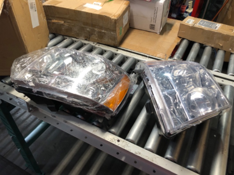 Photo 1 of ***DAMAGED - CLIP BROKEN OFF - SEE PICTURES***
G-PLUS Headlights Assembly, Compatible with 2007 2008 2009 2010 2011 2012 2013 2014 Chevy Suburban/ 2007-2013 Tahoe Avalanche bumper Headlamp, Clear lens Chrome Housing Amber Reflector