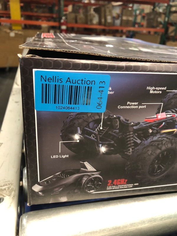 Photo 3 of Fast 1:16 RC Truck with Alloy Shell: 4WD, 4-Wheel Independent Suspension, 2.4GHz, Max 22mph, 2 * 20+ Mins,2 Li-ion Batteries, Off-Road Car for Endless Fun. Ideal for Ages Green