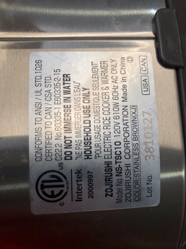 Photo 7 of ***HEAVILY USED AND DIRTY - POWERS ON - UNABLE TO TEST FURTHER - MISSING SPOON***
Zojirushi NS-TSC10 5-1/2-Cup (Uncooked) Micom Rice Cooker and Warmer, 1.0-Liter 5.5 cups Rice Cooker