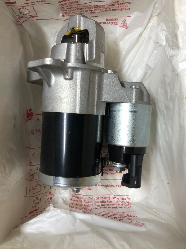Photo 1 of ACDelco GM Genuine Parts 12644788 Starter