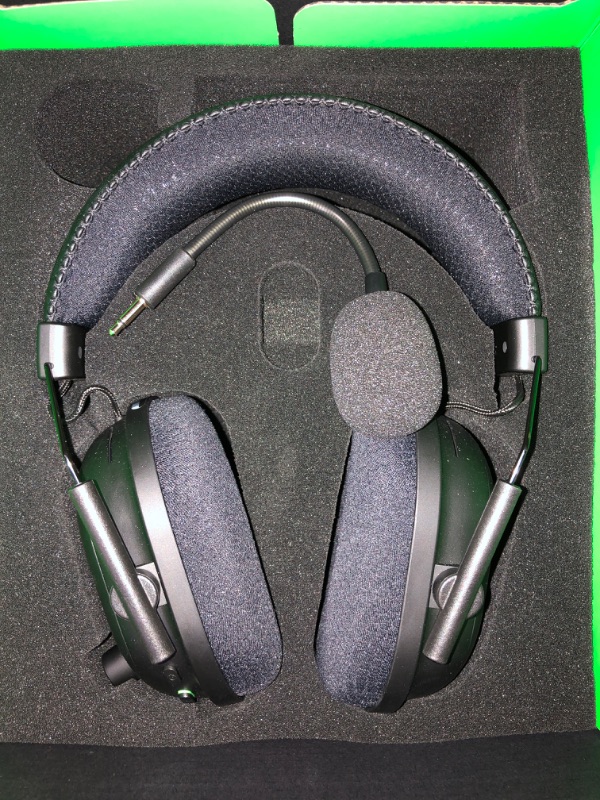 Photo 4 of (READ FULL POST) Razer BlackShark V2 Pro Wireless Gaming Headset: THX 7.1 Spatial Surround Sound - 50mm Drivers - Detachable Mic - for PC, PS5, PS4, Switch, Black Classic Black