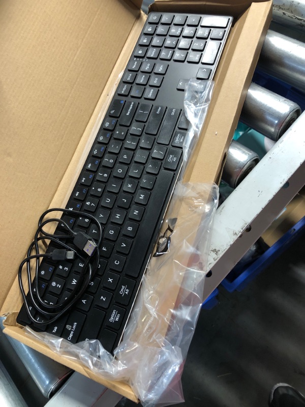 Photo 2 of USED**
Amazon Basics Low-Profile Wired USB Keyboard with US Layout (QWERTY), Matte Black