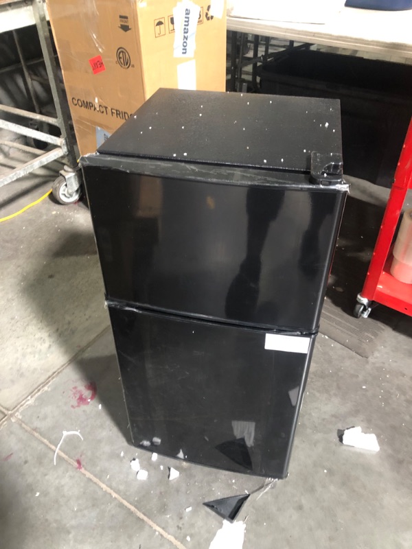 Photo 5 of ***USED - POWERS ON - UNABLE TO TEST FURTHER - SEE COMMENTS***
KRIB Bling FLS-80-Black 3.5Cu.Ft Compact, Small Refrigerator with Freezer, Retro Fridge with Dual Door, 7 Level Adjustable Thermostat for Garage, Dorm,Bedroom, Office, Apartment, Black