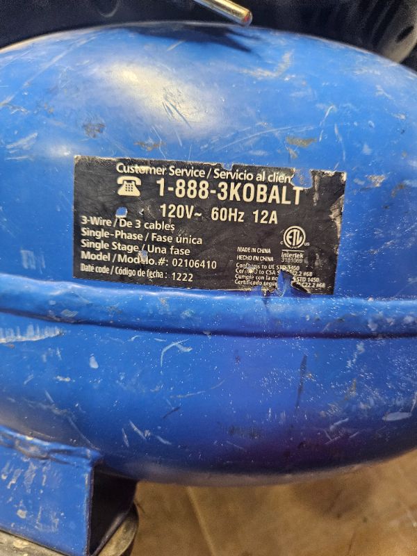 Photo 2 of **VERY USED READ NOTES AND SEE PHOTOS**
Kobalt 6-Gallons Portable 150 Psi Pancake Air Compressor kobalt  # #1101137