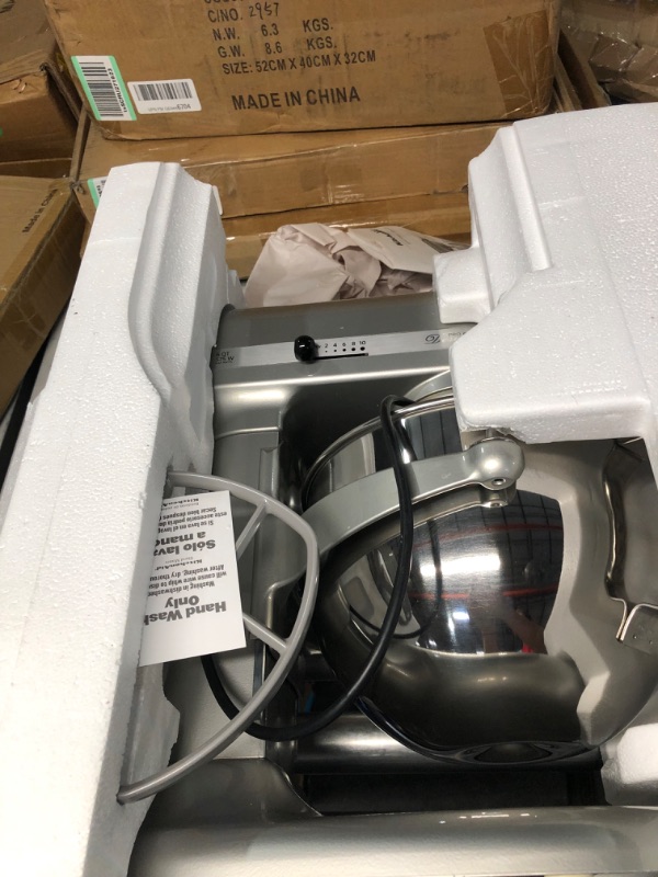 Photo 2 of (NON-REFUNDABLE) KitchenAid Professional 600 Series 6qt Bowl-Lift Stand Mixer, Silver