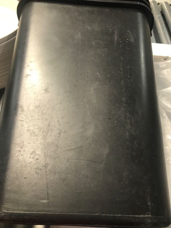 Photo 2 of ***USED AND DIRTY - NO PACKAGING***
Rubbermaid 10.38 gal. Black Rectangular Trash Can