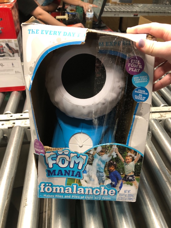 Photo 2 of Fom Mania Little Kids Fomalanche Foam Machine|Non Toxic Kid Powered Foam Line|Bonus 21oz of Foam Concentrate to Make tons of Foam|Machine for Parties, Birthdays, Outdoor Fun, Blue (93035)