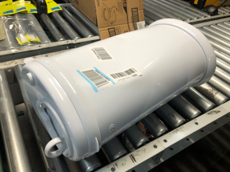 Photo 1 of **NONREFUNDABLE**FOR PARTS OR REPAIR**SEE NOTES**
Ubbi Steel Odor Locking, No Special Bag Required Money Saving, Awards-Winning, Modern Design, Registry Must-Have Diaper Pail, White