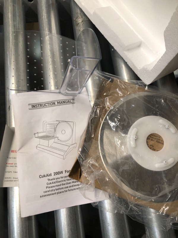 Photo 5 of ***USED - MISSING BLADES - OTHER PARTS LIKELY MISSING AS WELL - UNABLE TO TEST***
Electric Meat Slicer Machine for Home Use, 200W Deli Food Slicer,Meat Cutter Machine,Aluminum,Dishwasher Safe, Removable Blade & Food Carriage and Pusher, 7/8 Inch Adjustabl