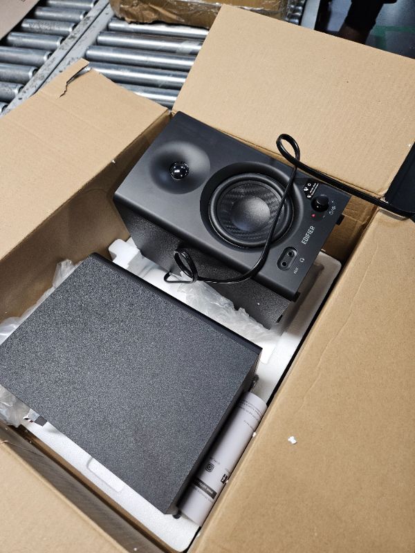 Photo 2 of *see notes* Edifier MR4 Powered Studio Monitor Speakers, 4" Active Near-Field Monitor Speaker - Black (Pair)