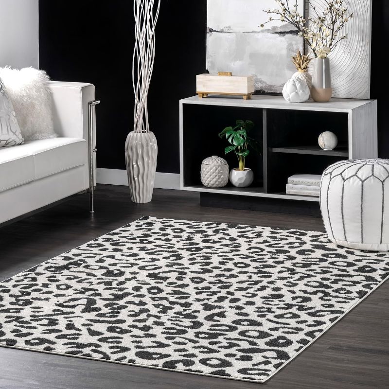 Photo 1 of (see all images) nuLOOM Annette Modern Leopard Print Accent Rug, 3' x 5'