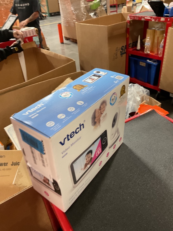 Photo 4 of **FOR PARTS ONLY**(NON REFUNDABLE)
VTech VM350 Baby Monitor, 5" Screen, 1000ft Long Range, Night Vision, 2-Way Talk, Lullabies, Secured Transmission No WiFi