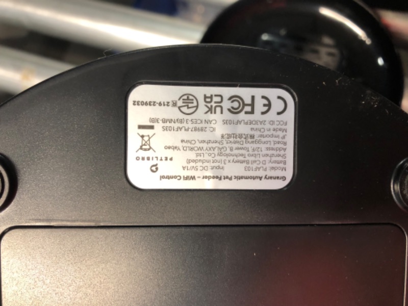 Photo 3 of ***USED - LIKELY MISSING PARTS - UNABLE TO VERIFY FUNCITONALITY***
PETLIBRO Automatic Cat Feeder, 5G WiFi Automatic Dog Feeder with Freshness Preservation, 5L Timed Cat Feeder with Low Food Sensor, Up to 10 Meals Per Day, Granary Pet Feeder for Cats