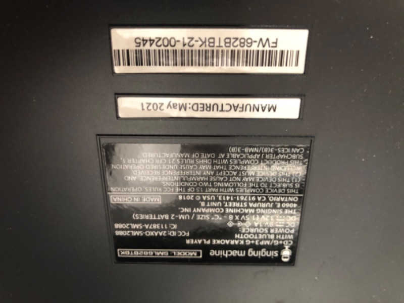 Photo 4 of ***USED - LIKELY MISSING PARTS - UNABLE TO VERIFY FUNCTIONALITY***
Singing Machine SML682BTBK Groove Cube Karaoke Player with Bluetooth and Echo Control, Battery Powered, Black Black Groove Cube