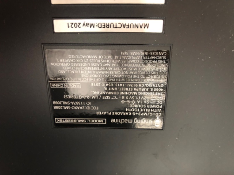 Photo 3 of ***USED - LIKELY MISSING PARTS - UNABLE TO VERIFY FUNCTIONALITY***
Singing Machine SML682BTBK Groove Cube Karaoke Player with Bluetooth and Echo Control, Battery Powered, Black Black Groove Cube