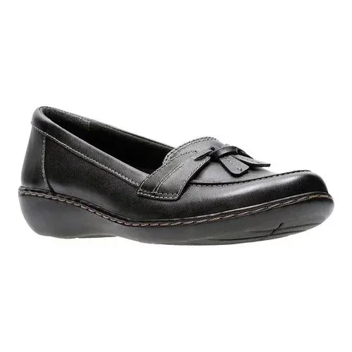 Photo 1 of Clarks Collection Womens Size 7M Black Leather Slip On Comfort Shoes EUC SIZE 9.5