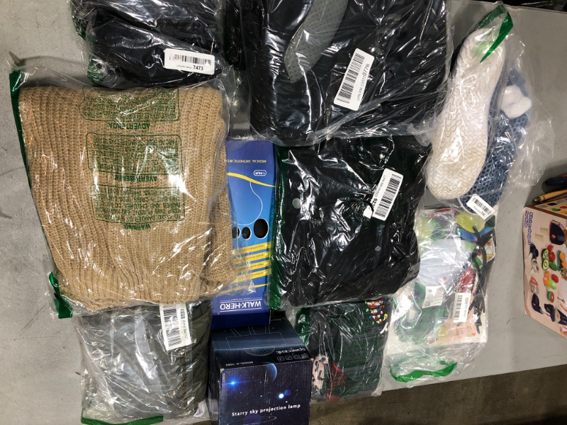 Photo 1 of Box of miscellaneous items 