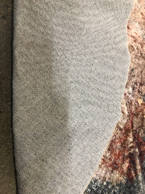 Photo 1 of   AREA RUG 6in Round