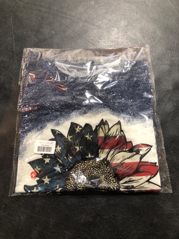 Photo 2 of American Sunflower Shirt for Women USA Flag Graphic 4th of July T Shirt Patriotic Shirt Casual Tee Tops SIZE M